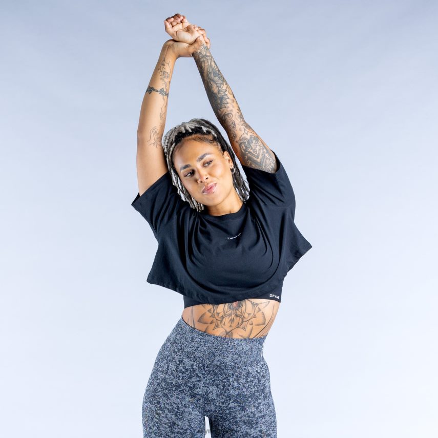 Dfyne αναβίωσε το crop top μαύρος είδη ένδυσης 60JP8232